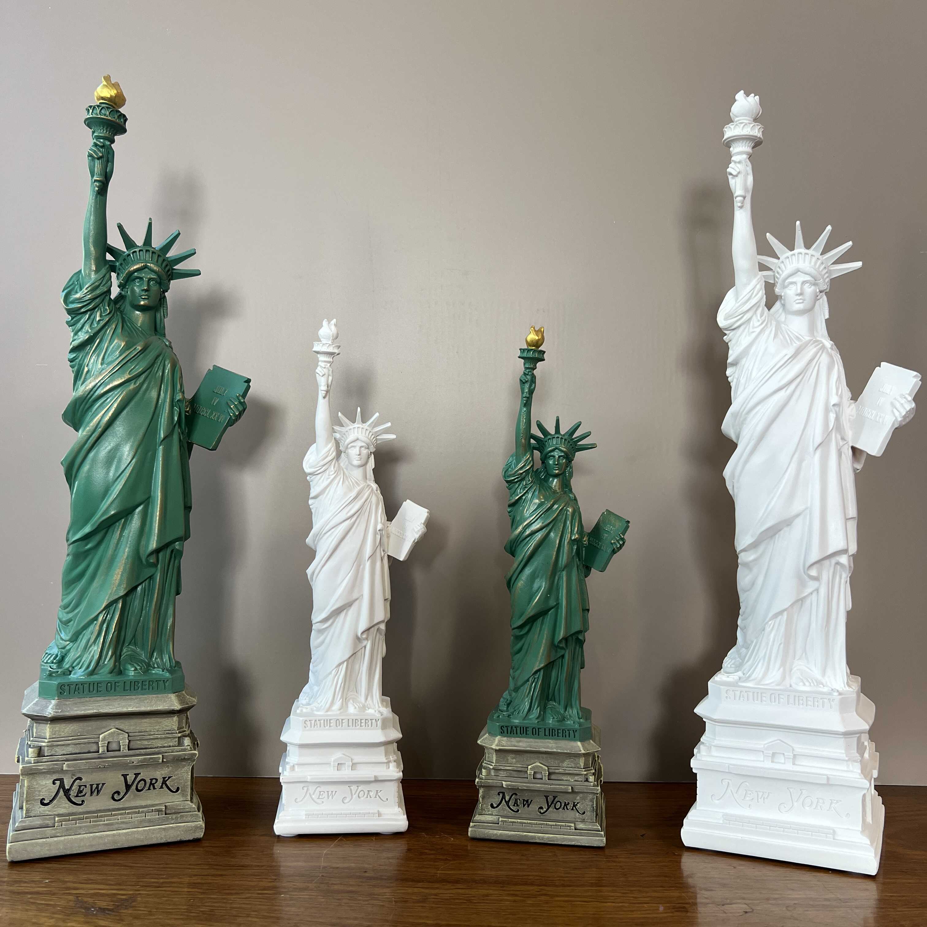 YuryFvna Statua della Libertà  - Travel Accessories For Europe recensione e prezzo